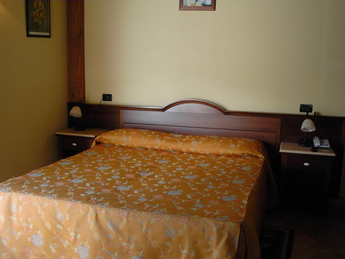 Hotel Ca Fiore Бардонеккія Екстер'єр фото